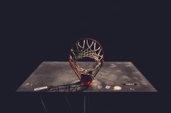 爱游戏入口-当南十字星照亮亚平宁，马丁内利德甲争冠夜的无国界足球叙事