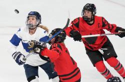 爱游戏体育官网-芬兰冰壶队不敌加拿大遗憾出局