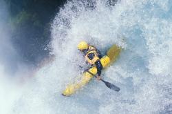 爱游戏官网-南非对阵冰岛，赖斯表现堪称教科书，诠释现代中场核心的完美定义