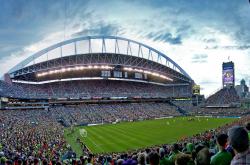 爱游戏官方-独行侠的孤胆与詹皇的权杖，当横扫遇上统治