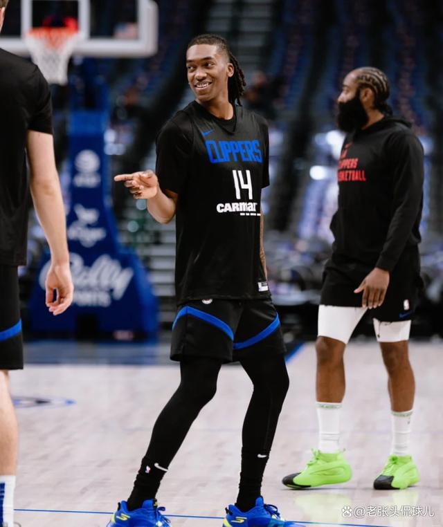 尤文图斯队员在社交媒体分享训练日常,球迷热议的简单介绍 尤文图斯队员在社交媒体分享训练日常,球迷热议的简单介绍