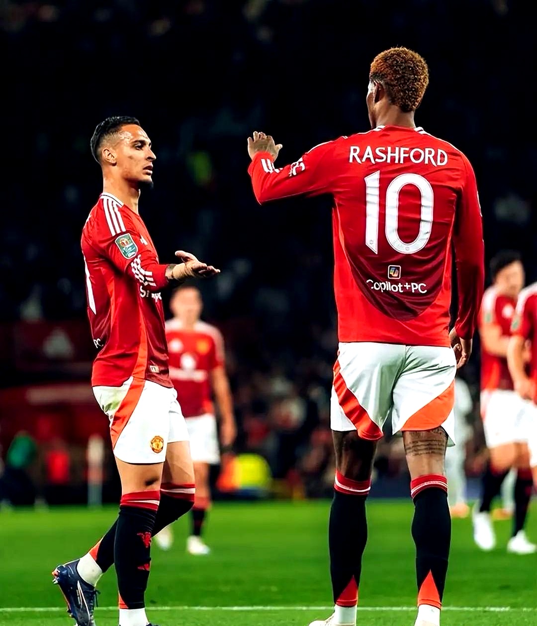 关于曼联一战遭重创，英超处境愈发不妙的信息