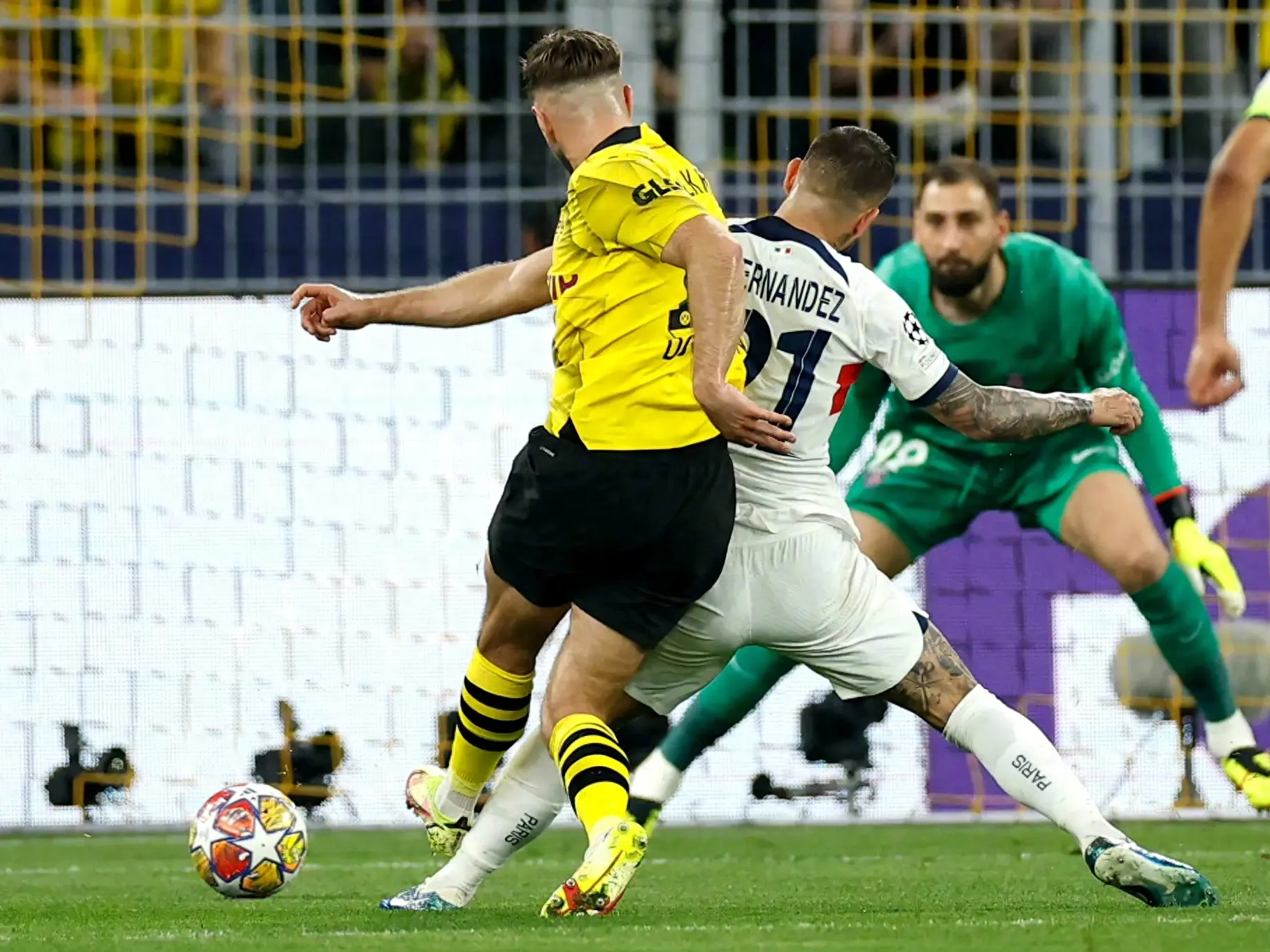 意甲劲旅战胜多特,挺进欧冠四 意甲劲旅战胜多特,挺进欧冠四