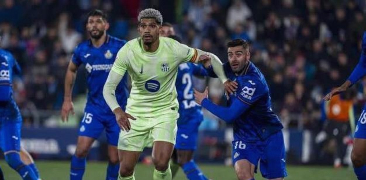 意甲劲旅战胜多特,挺进欧冠四 意甲劲旅战胜多特,挺进欧冠四