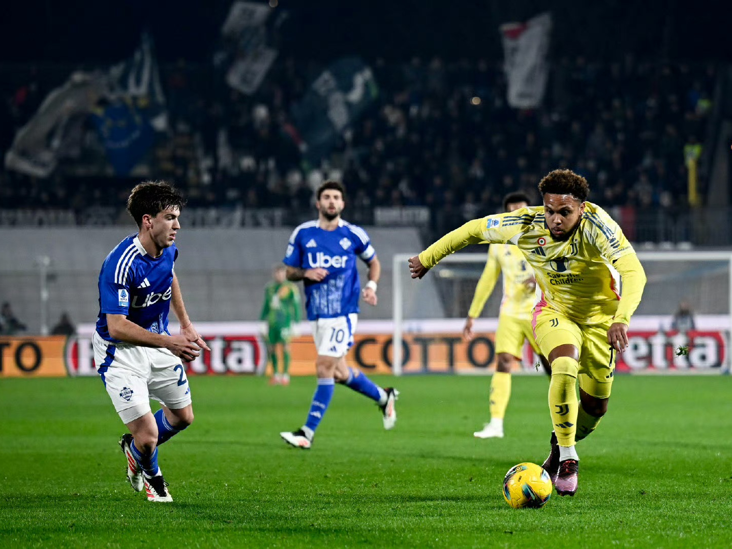 尤文图斯新援展现出色表现，球迷高度期待的简单介绍