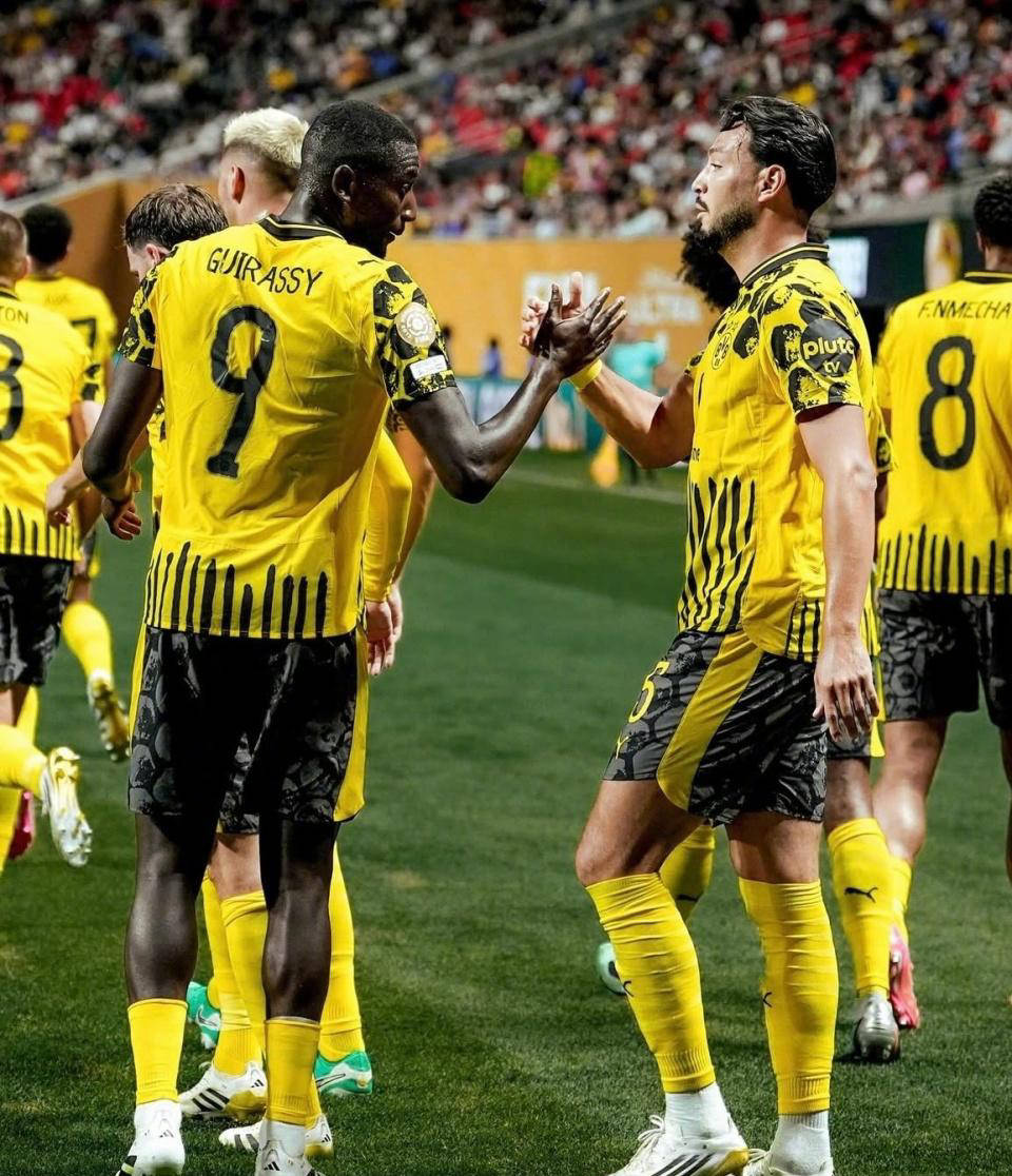 巴黎战胜拜仁，成功晋级欧冠决赛