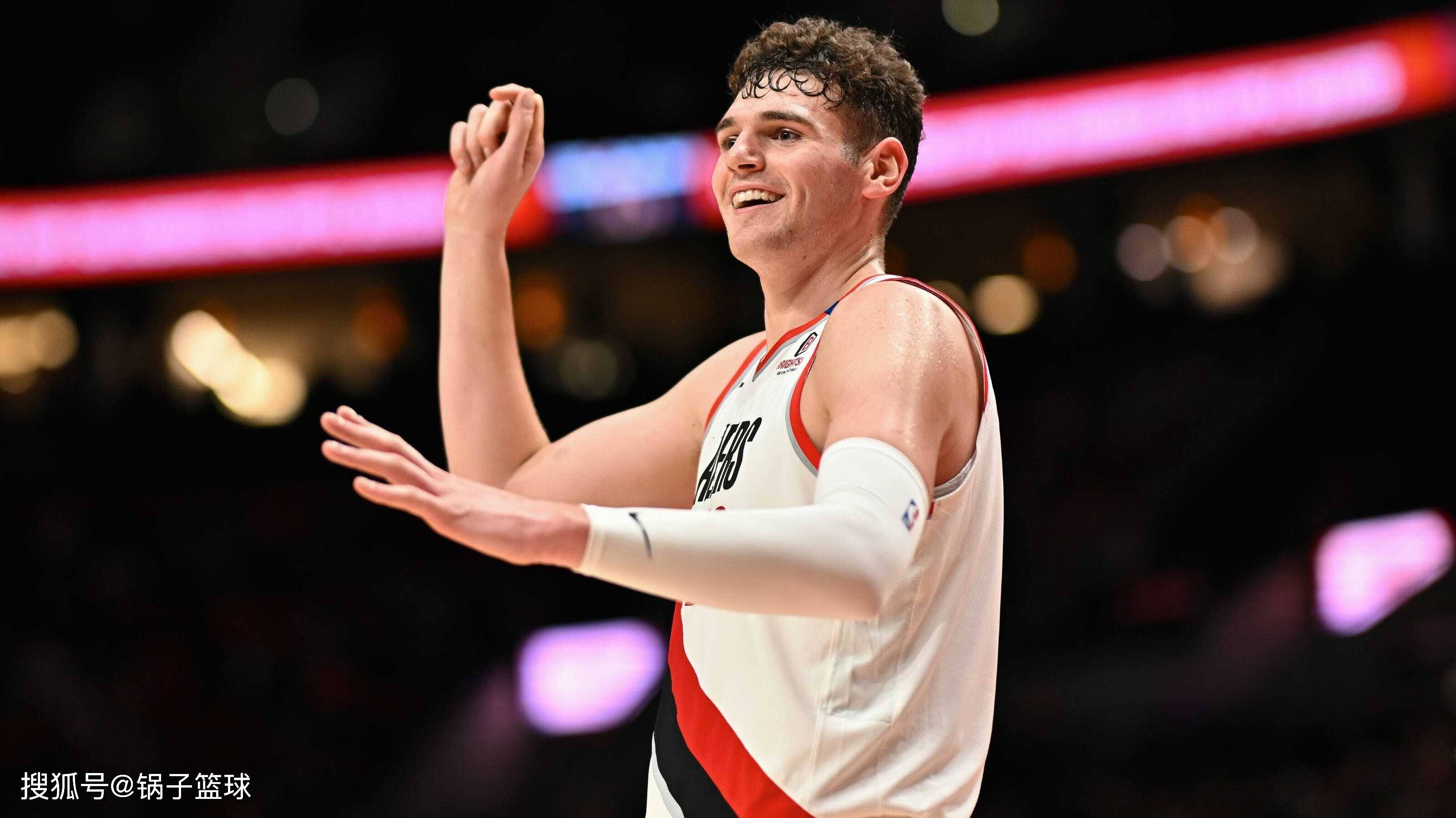 火箭新秀崛起,成为球队希望之星 火箭新秀崛起,成为球队希望之星