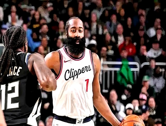 包含雄鹿B队碾压快船,伦纳德关键制胜的词条 包含雄鹿B队碾压快船,伦纳德关键制胜的词条