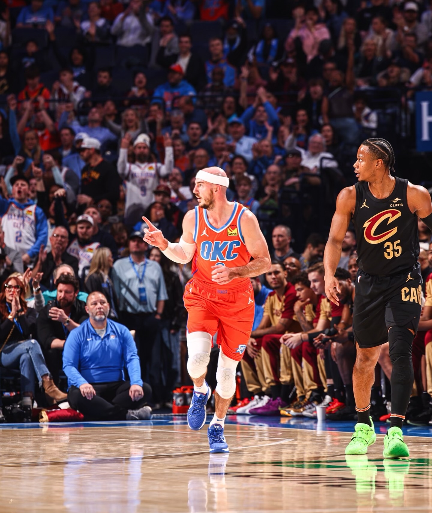 雷霆碾压独行侠，汉密尔顿送出助攻