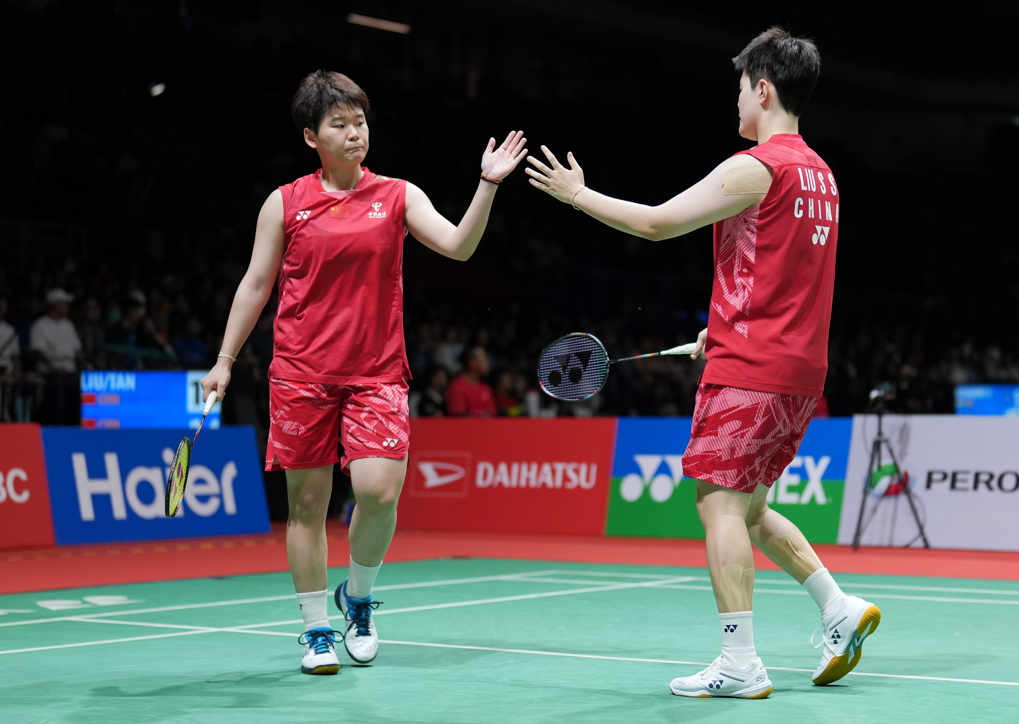 包含马来西亚羽毛球队完胜英格兰羽毛球队，戴资颖关键制胜的词条