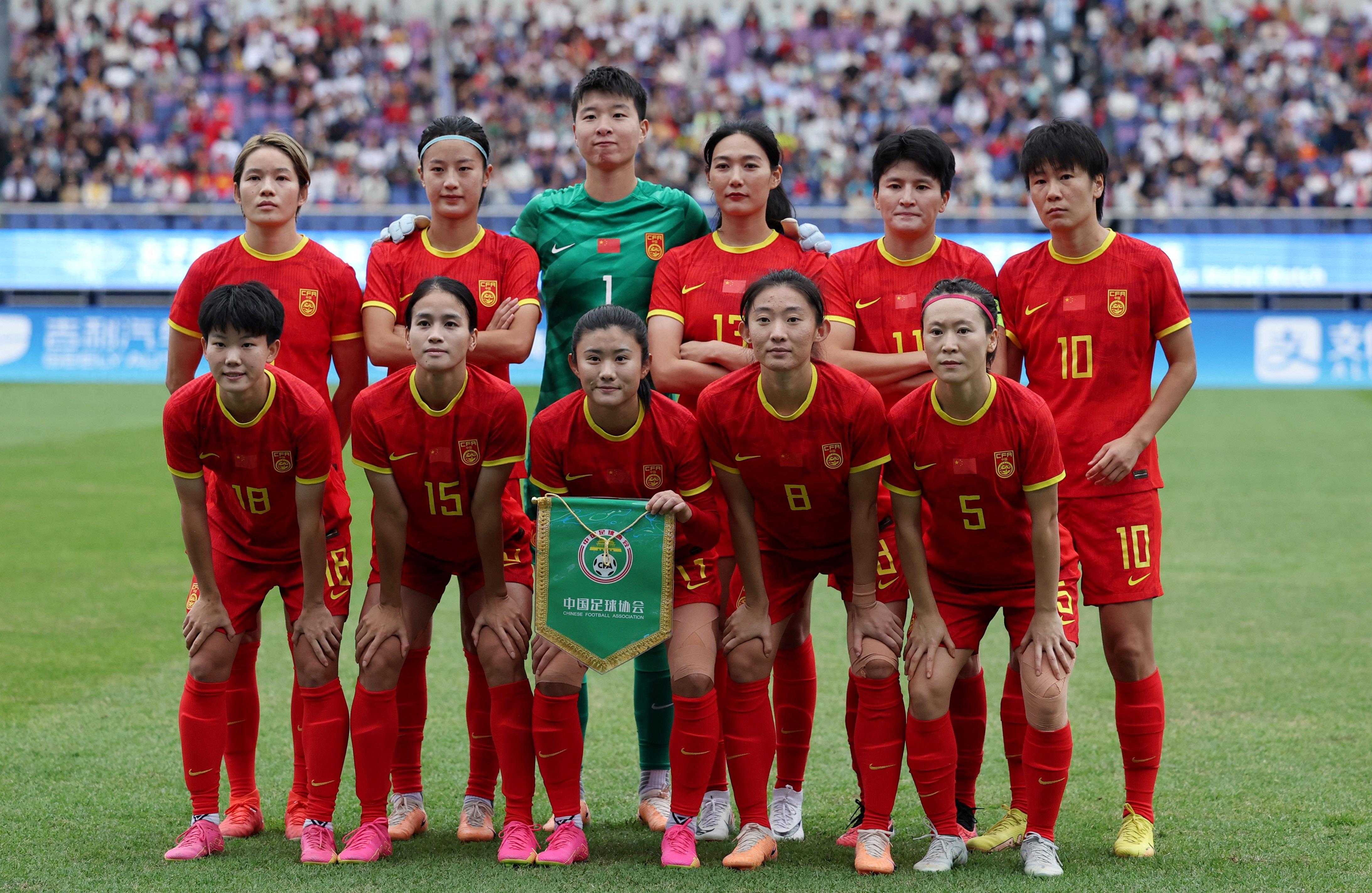 包含亚洲女足杯决赛打响,强队争夺冠军荣誉的词条 包含亚洲女足杯决赛打响,强队争夺冠军荣誉的词条