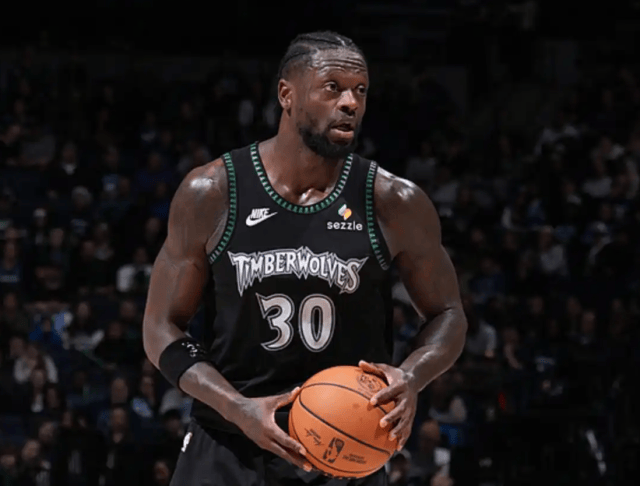 波兰男篮鏖战灰熊，戈贝尔打破历史纪录