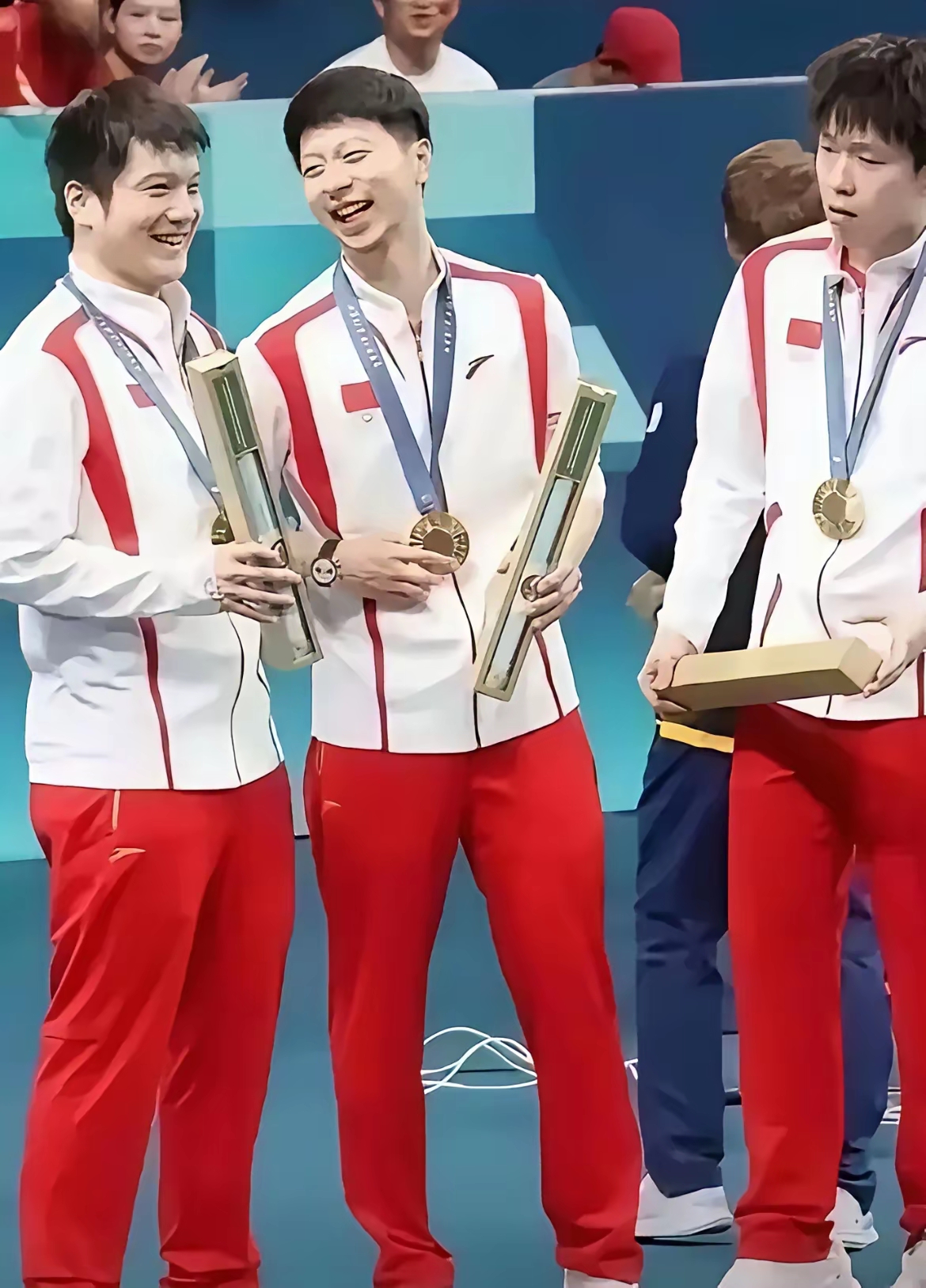 中国乒乓球队逆转德国乒乓球队，马龙制霸全场