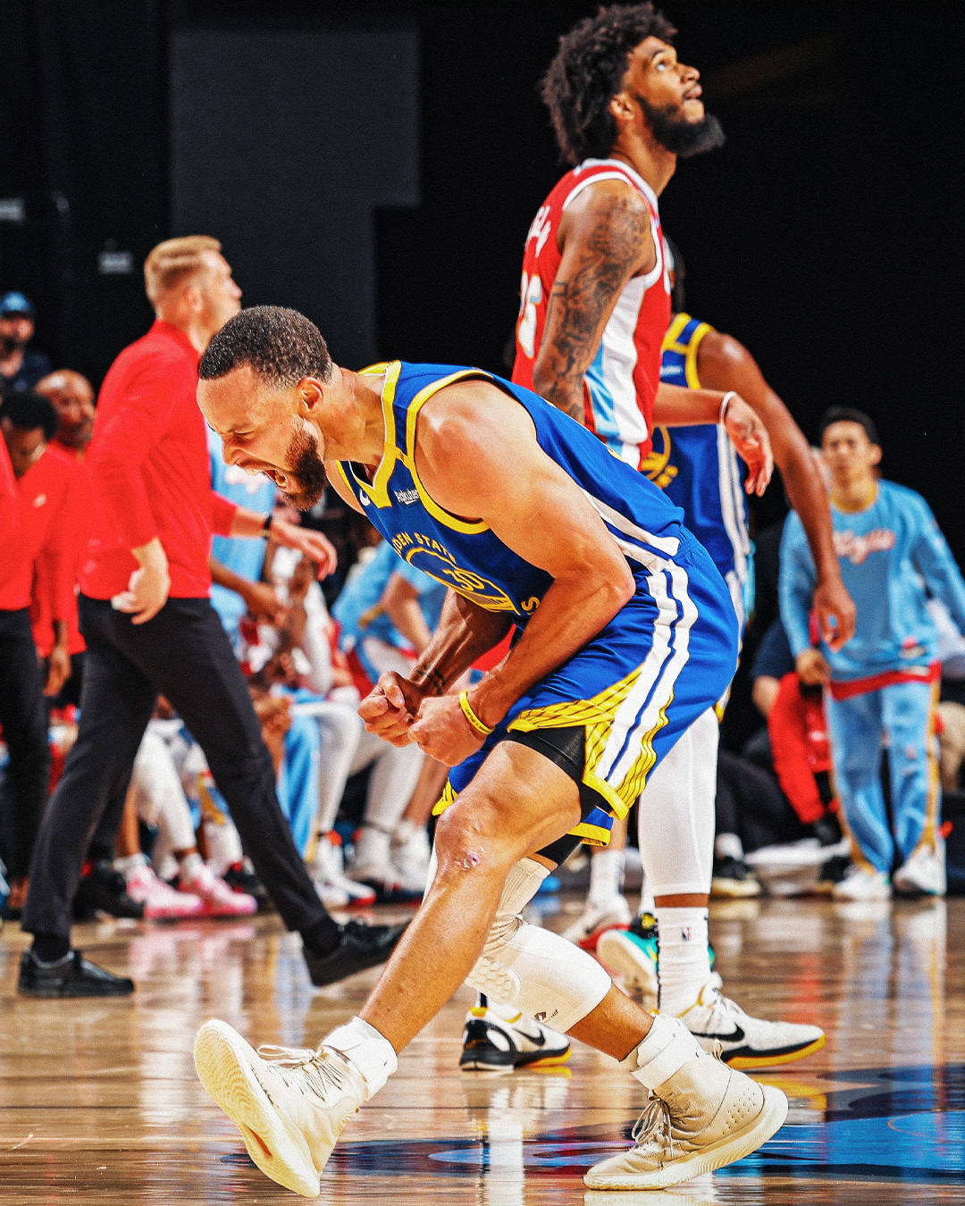 关于加拿大男篮绝地反击勇士B队，拉塞尔制霸全场的信息