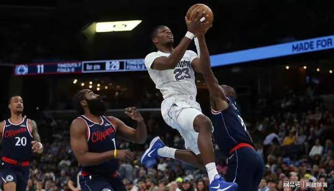 灰熊主场惜败灰熊，保持不败纪录不败的简单介绍