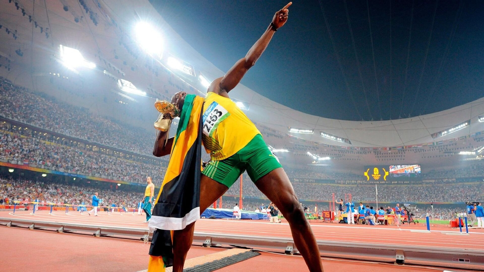 澳大利亚狂胜拉齐奥，梅西成为关键先生