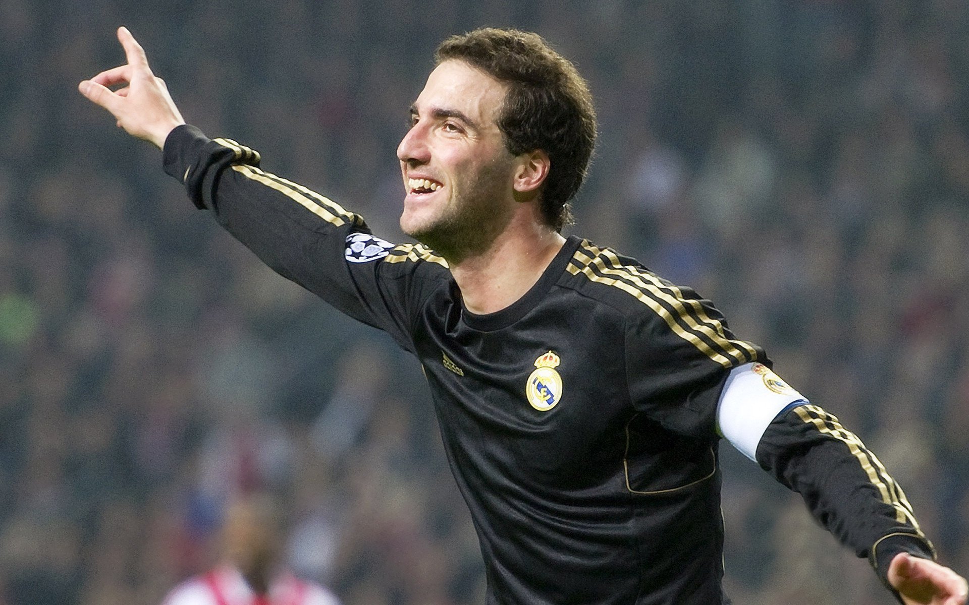 绿茵场上的安第斯密码，当秘鲁击败爱尔兰，孔德如何诠释稳定的终极形态