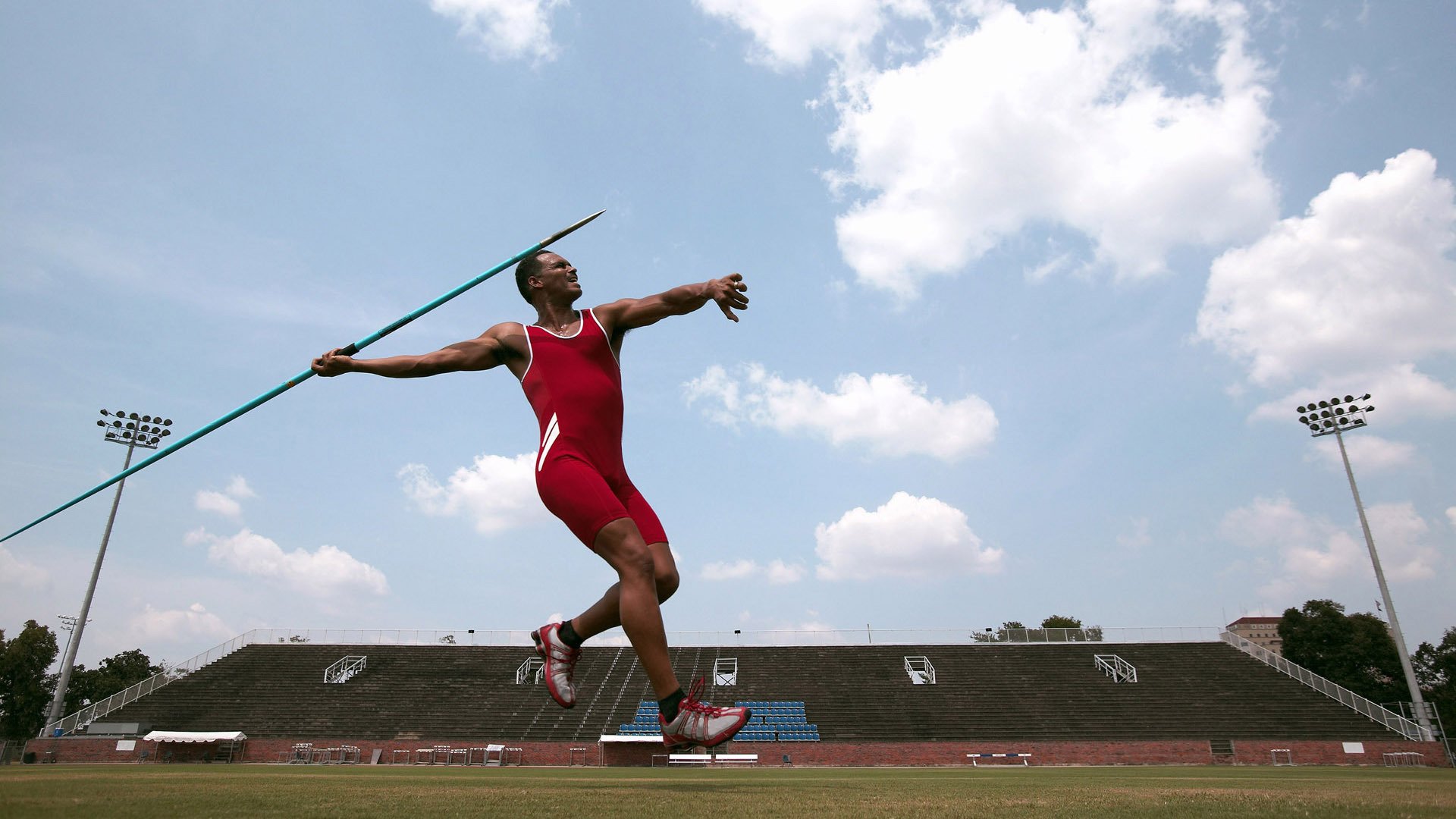 当东方巨龙点燃赛场，马龙精神照耀下的韩英鏖战